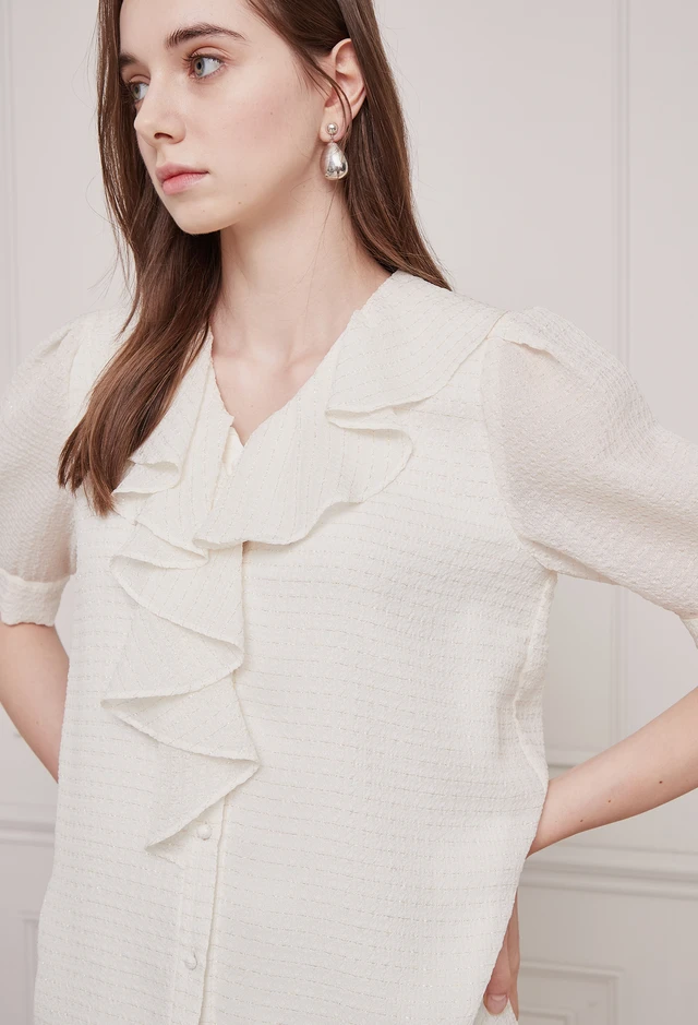 퍼프 슬리브 러플 블라우스 (IVORY)
