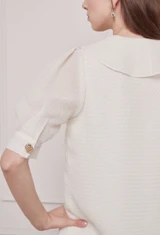 퍼프 슬리브 러플 블라우스 (IVORY)