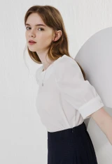 펄버튼 퍼프 슬리브 블라우스 (IVORY)